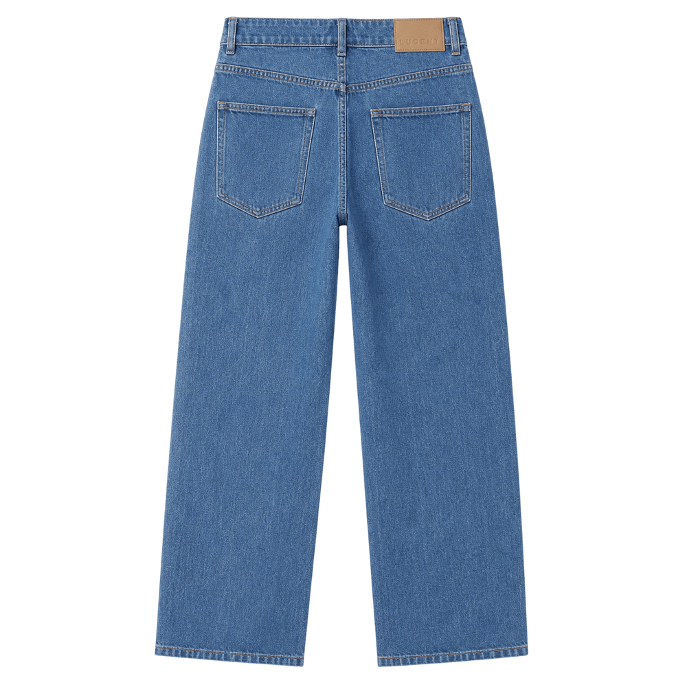 Curved Pocket Straight-Leg Jeans